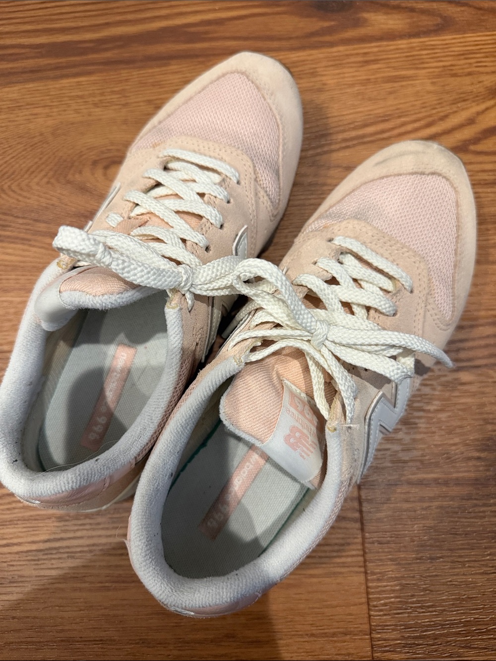 Women’s Light Pink New Balance sneakers